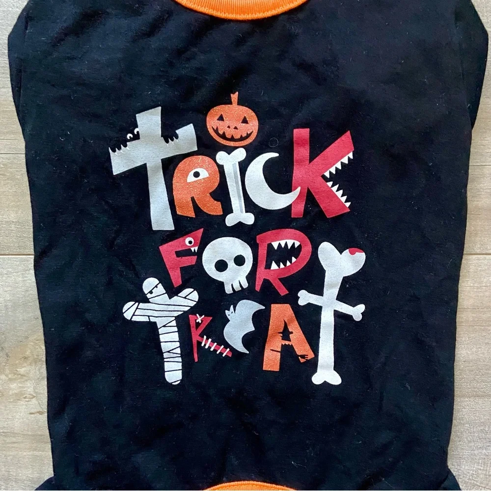HOTEL DOGGY Trick or Treat Spooky Halloween Bone Candy Onsie